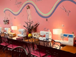 Fashion Space in NW Chicago Suburbs - Image 4