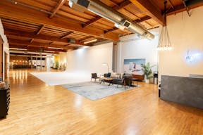 Silver Lake Meeting Space - Photography studio - Image 1
