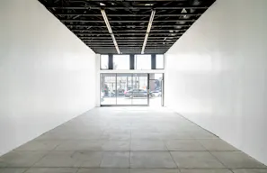 Stunning Retail Space on Iconic Sunset Boulevard - Image 3
