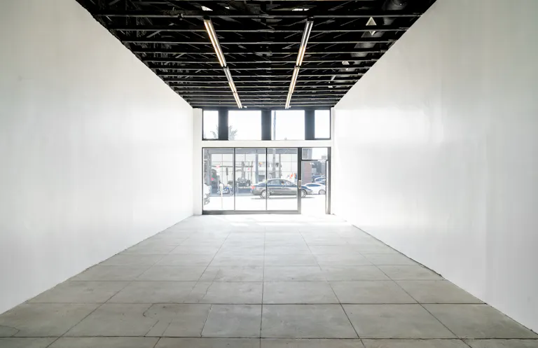 Stunning Retail Space on Iconic Sunset Boulevard - Image 3