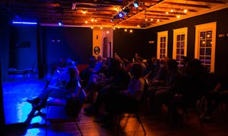 Cool Eastside Indoor and Outdoor Space with Private Parking. - Image 2