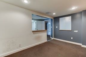 Trendy Building in Beverly Hills - Image 13