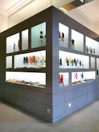 Boutique pop-up store - Jardin du Palais Royal Paris centre Louvre - Image 7