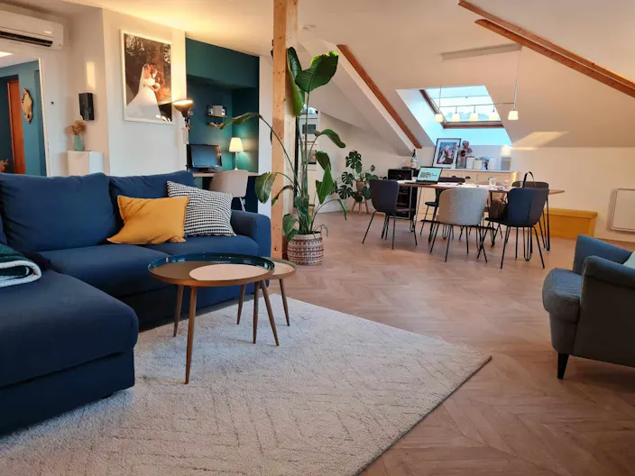 Appartement aux beaux volumes - Image 1