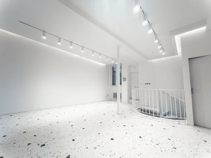 Showroom Saint-Anastase - Image 2