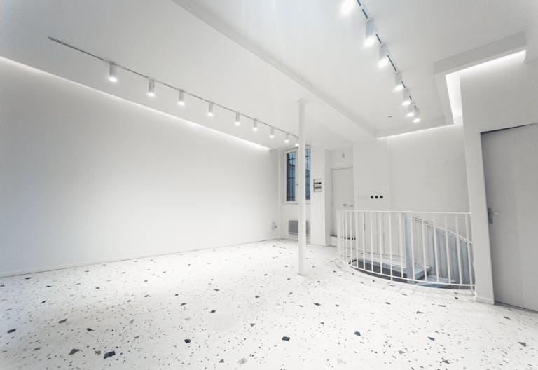 Showroom Saint-Anastase - Image 2