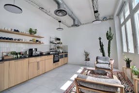 Office Space IMPASSE DE LA PLANCHETTE - Image 4