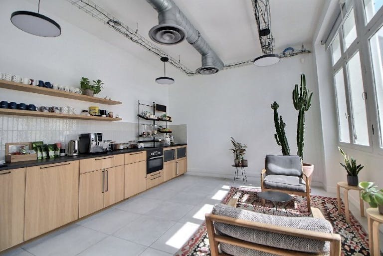 Office Space IMPASSE DE LA PLANCHETTE - Image 4