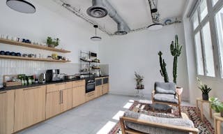 Office Space IMPASSE DE LA PLANCHETTE - Image 4