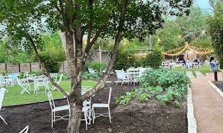 Swoop House in East Austin - Image 4