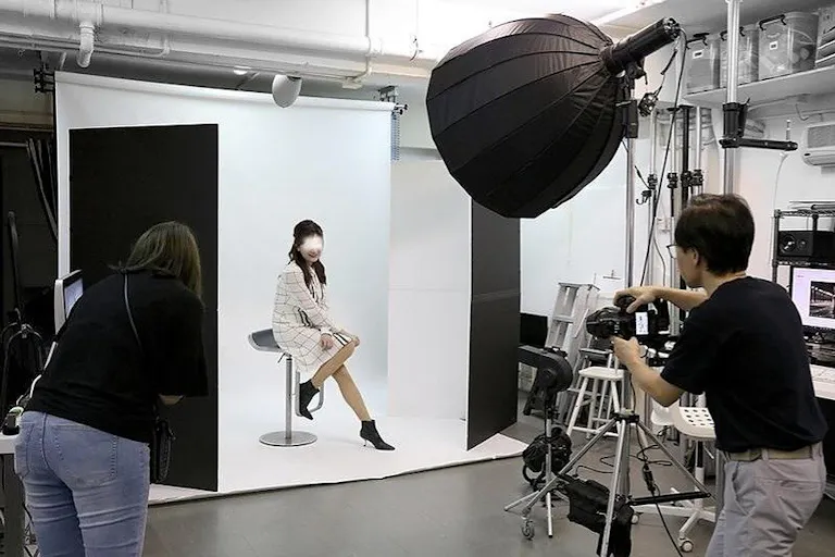 Downtown DC Studio Loft with Gorgeous Natural Light - Image 1