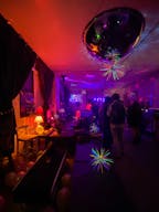 Beautiful and Versatile Open Loft Studio - Image 18