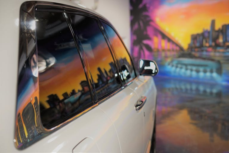 6,000 sqft Showroom in Miami - Image 3