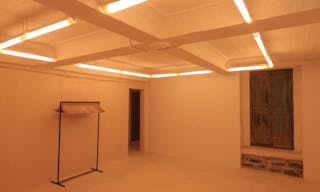 Light filled split level Storefront in the heart of Manhattan (with high ceilings and multiple rooms) - Image 4