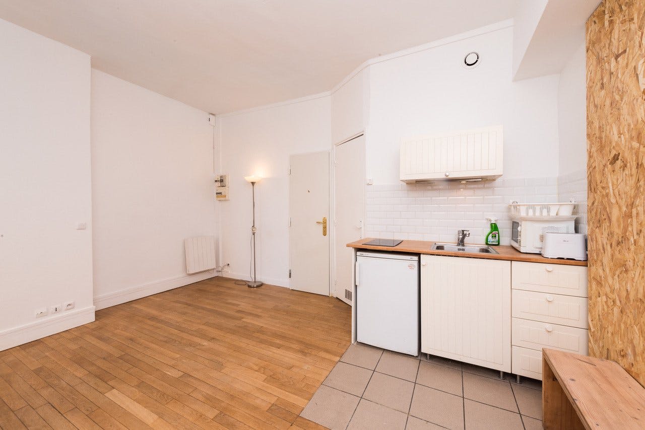 Compact Showroom in the Upper Marais, Paris