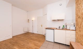 Little Showroom in Le Marais - Image 4