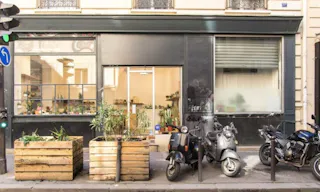 Rue Petites Ecuries Paris Pop Up Boutique - Image 0