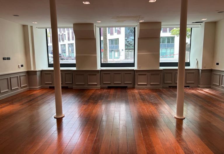 Retail space near Champs-�lys�es - Image 1