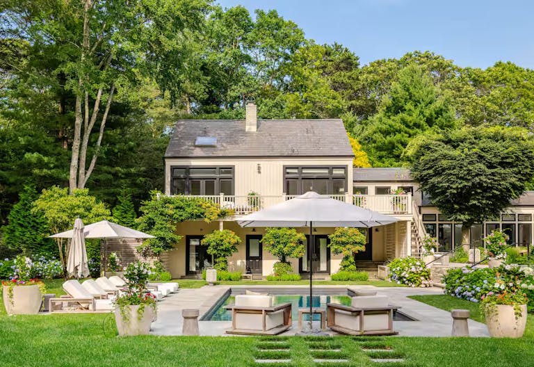 Luxurious 8 Bedroom House with Pool/Tennis Court - East Hampton - Image 0