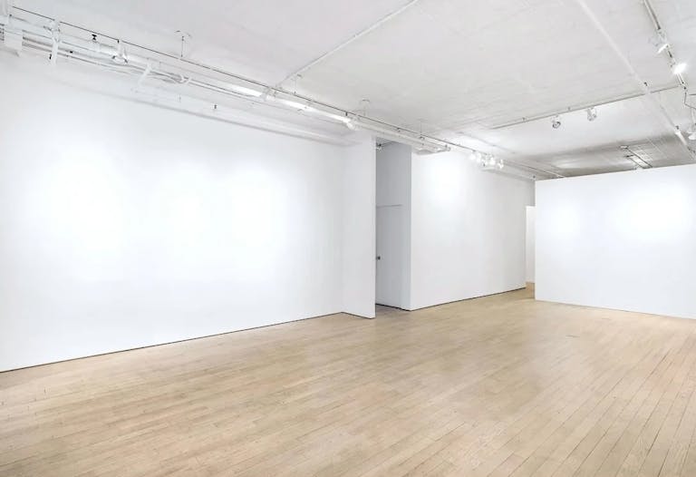 Unique Ground Floor Loft in Manhattan - Image 2