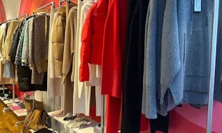 Emplacement pop-up store num�ro 1 - Boutique situ�e entre la place Victor Hugo et le Starbuck caf�. - Image 5