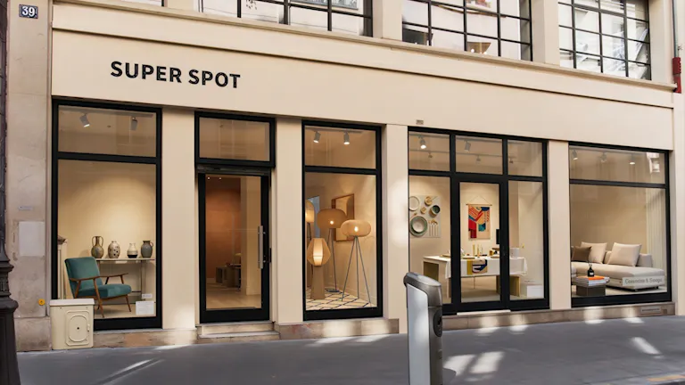 Stylish Modular Venue in the Heart of Le Marais - Image 1