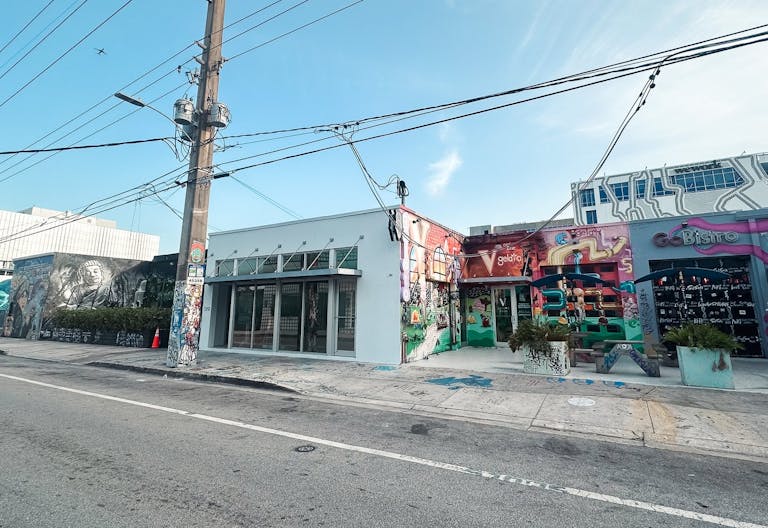 Wynwood Pop-Up Gallery - Image 1