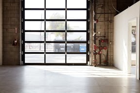 Clean and fresh Studios in Frogtown Los Angeles - Image 1