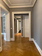 Amazing showroom in Saint-Germain - Image 1