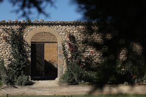 Rustic Sicilian olive farm & historic barn venue - Image 6
