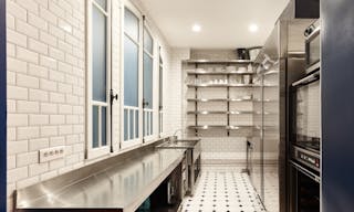 Spectacular event Showroom in Paris - Image 9