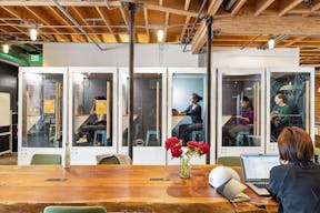 Light-filled Industrial Chic Warehouse in Temescal, neighborhood of Oakland, California - Image 20
