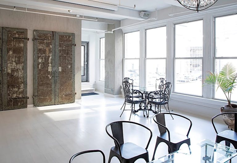 Luxurious Modern Loft and Gallery space - Image 1