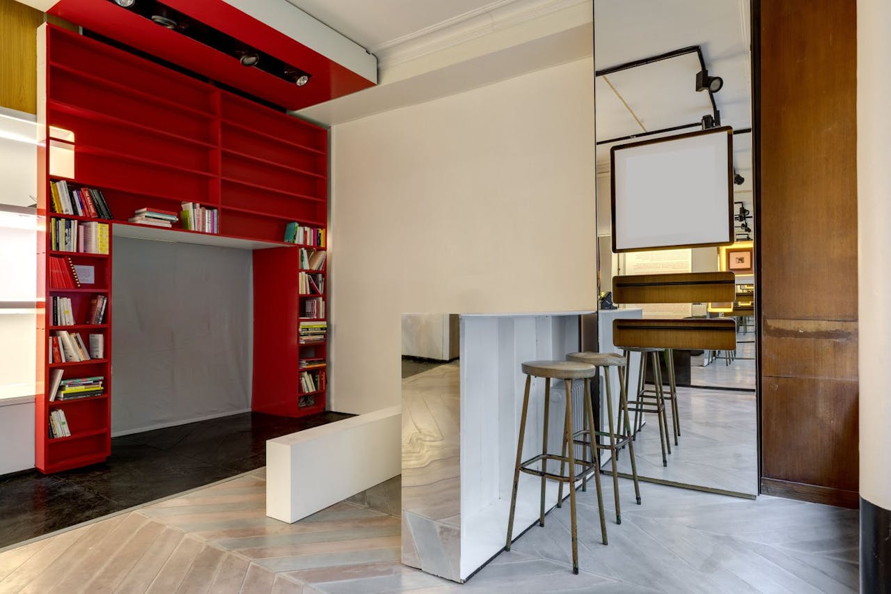 Atypical store in the heart of Saint-Germain des Pr�s - Image 0