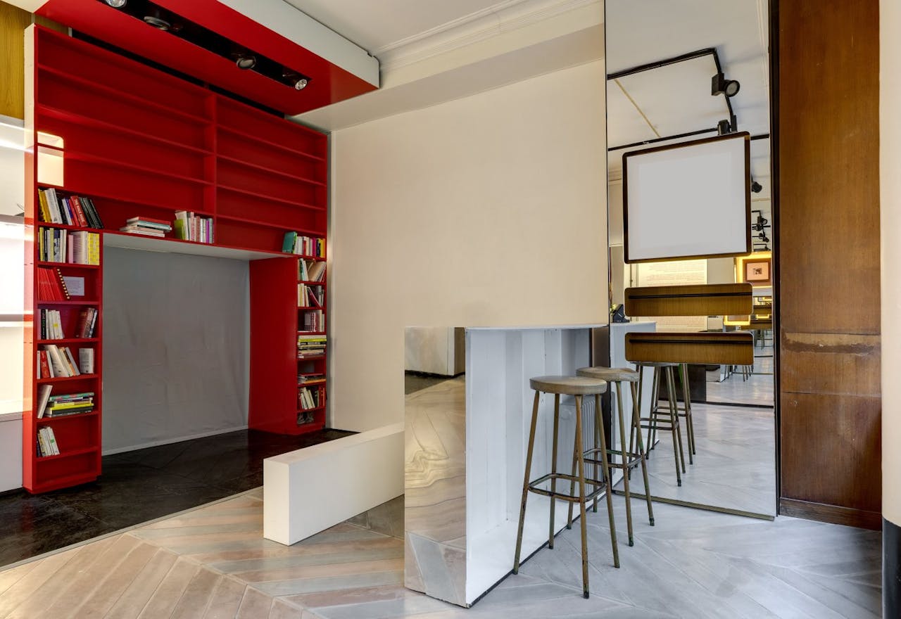 Atypical store in the heart of Saint-Germain des Pr�s - Image 0