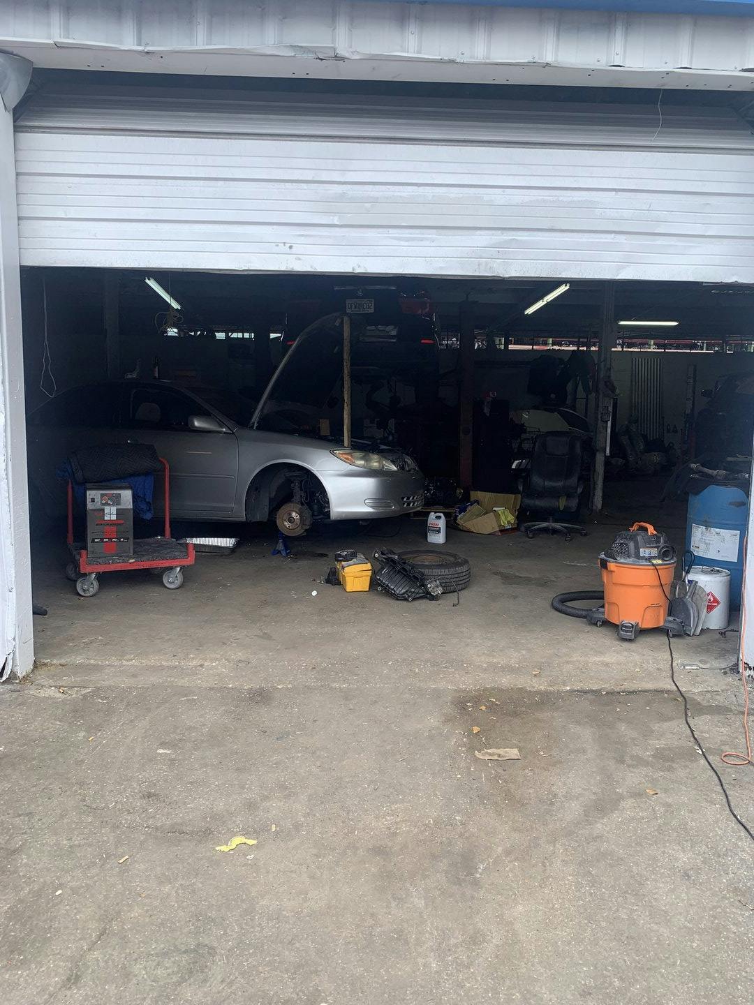 Industrial Mechanic Shop and Workspace in Pompano Beach