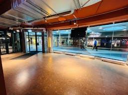 Pop-up at Plattan: 70,000 daily passersby. - Image 1