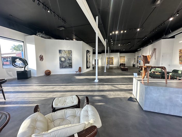Stylish Art Gallery in Miami - Perfect for Events & Exhibits Near Design District - Image 4