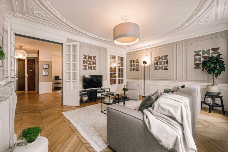 Live like a local in Paris, work like a pro - Image 0