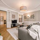 Live like a local in Paris, work like a pro