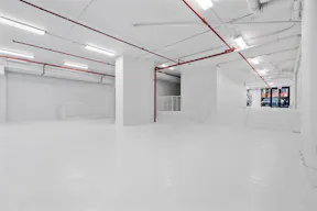4,500 sq ft Two-Level All-White Storefront in Gramercy - Image 3