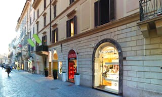 Via Frattina Pop-up space - Image 1