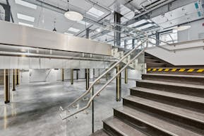 Wonderful Space in the 1st Arrondissement near Saint-Honor� - Image 7