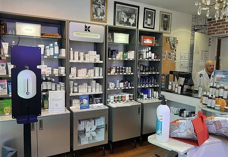 Prime Boutique Shop in Boulevard Saint-Germain - Image 4