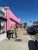 Prime corner space on Melrose - best pop up space in LA. - Image 1