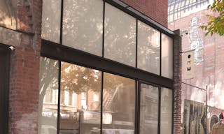 Light filled split level Storefront in the heart of Manhattan (with high ceilings and multiple rooms) - Image 1