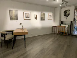 Galerie d'art sur une des plus belles places d'Aix en provence - Image 4