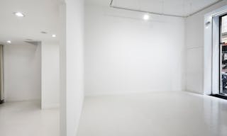 Espace white cube sur rue en plein Marseille - Image 5