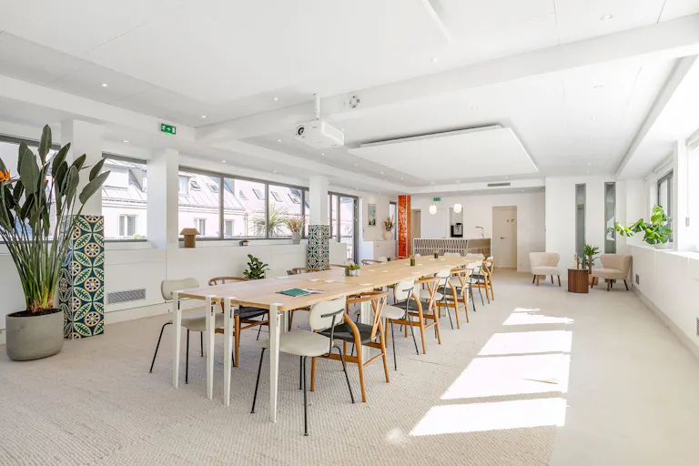 Meeting Space with Rooftop - Paris 16th - Ideal WorkShop / Meetings / Corporate Events / Showrooms - Image 2