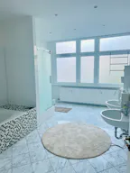 Huge and bright Loft - Image 10